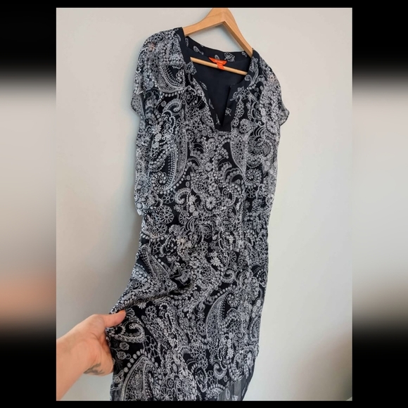 2/$20 Joe Fresh Navy White Paisley Ruffle Tiered Dress Flutter Sleeve Medium - Picture 7 of 7